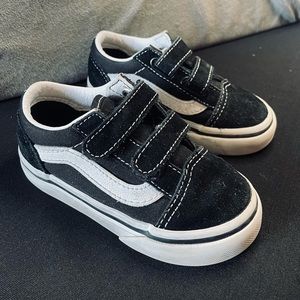 Toddler size 6 Vans